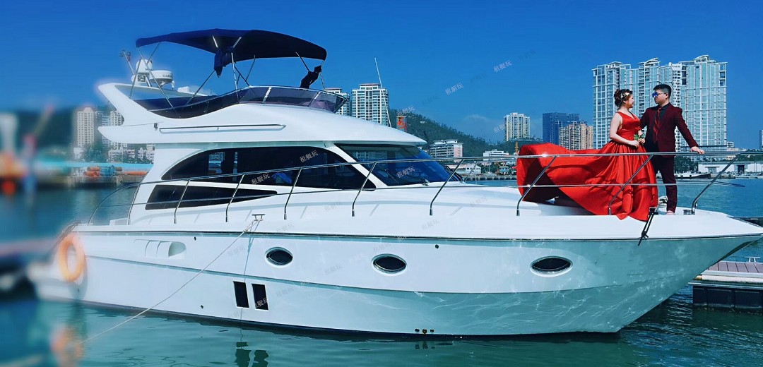 德鴻42尺飛橋游艇 德鴻42尺飛橋游艇